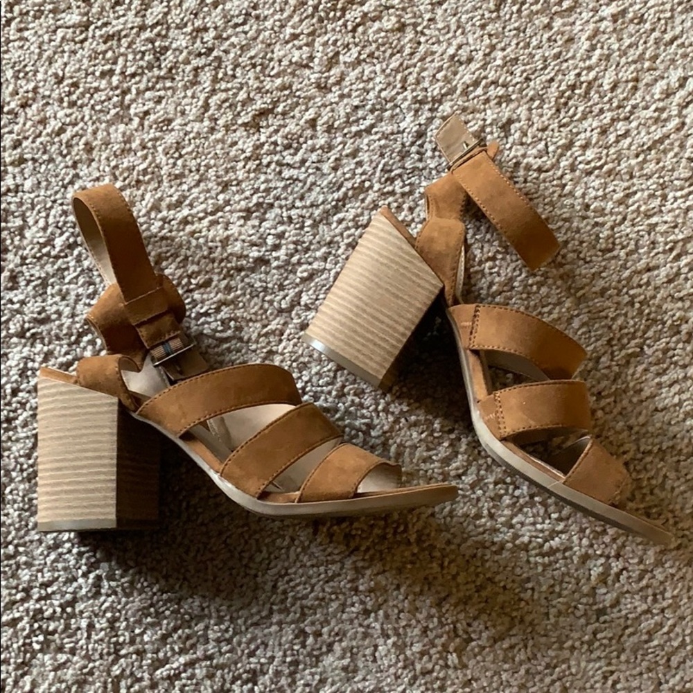 Block heels - Picture 2 of 3